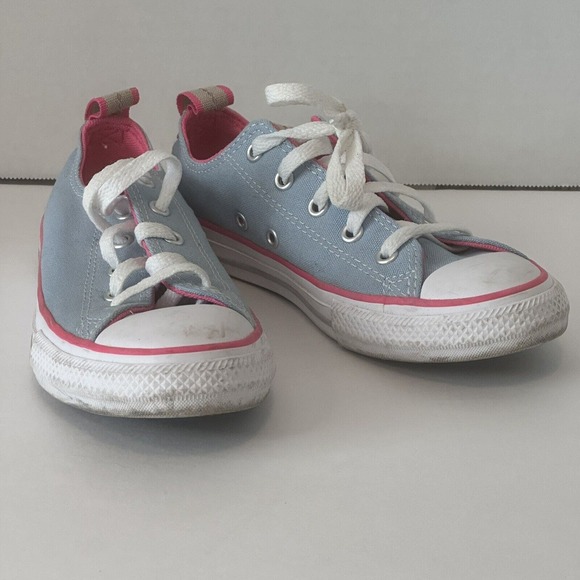 Converse Chuck Taylor, All Star Blue Pink Low Top Sneaker Girls Kids Size 1.5 Jr - Picture 4 of 14